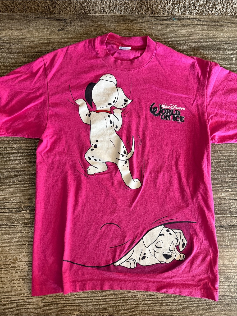Vintage Disney World on Ice 101 Dalmatians pink graphic t shirt